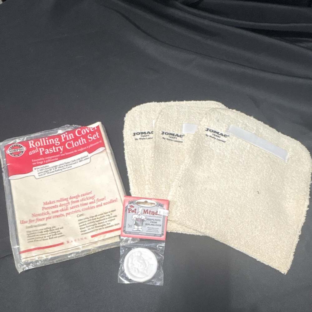 New! Bakers Set, Terri Cloth Bakers Pad, Rolling, Pin, Cover, And Ceramic Disc.